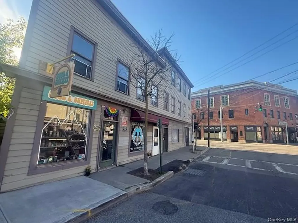 9 Main Street Warwick NY 10990
