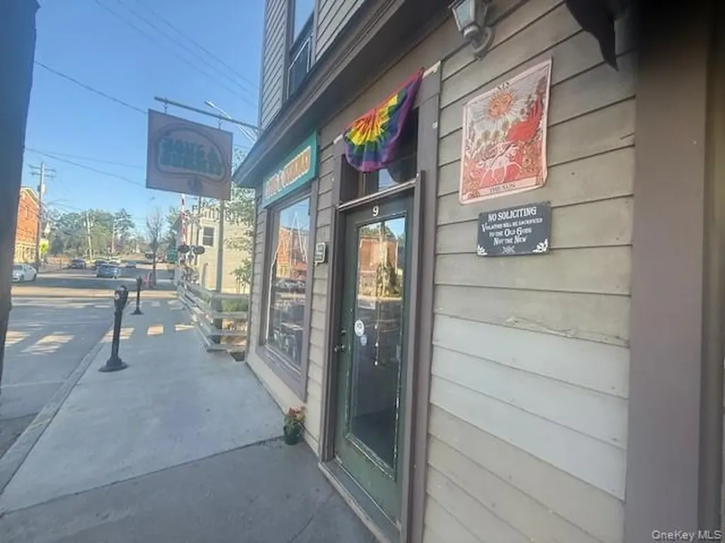 9 Main Street Warwick NY 10990
