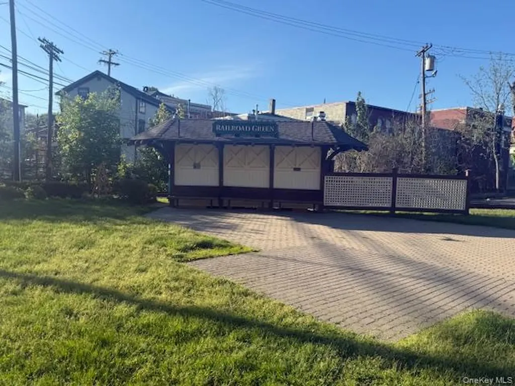 9 Main Street Warwick NY 10990