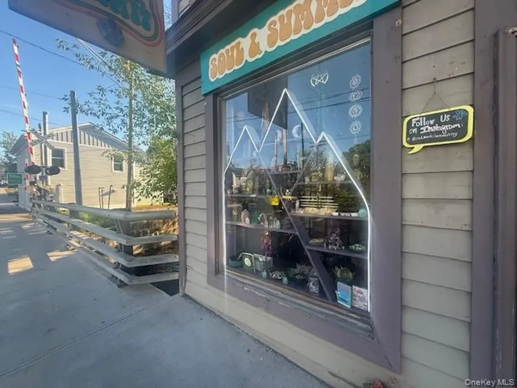 9 Main Street Warwick NY 10990