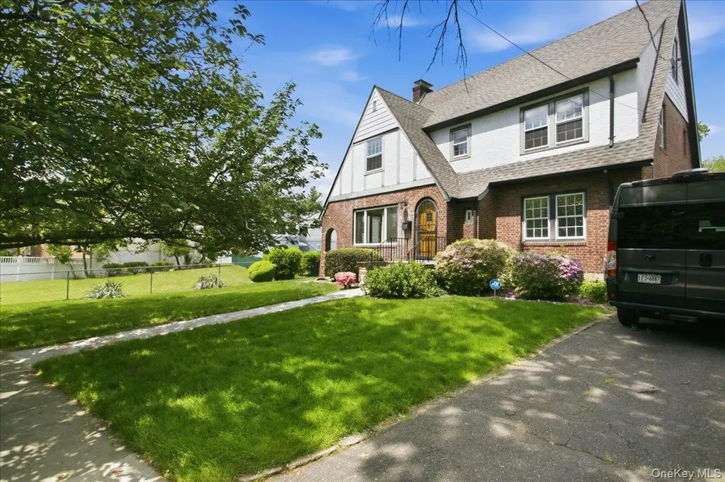57 Ashton Road Yonkers NY 10705