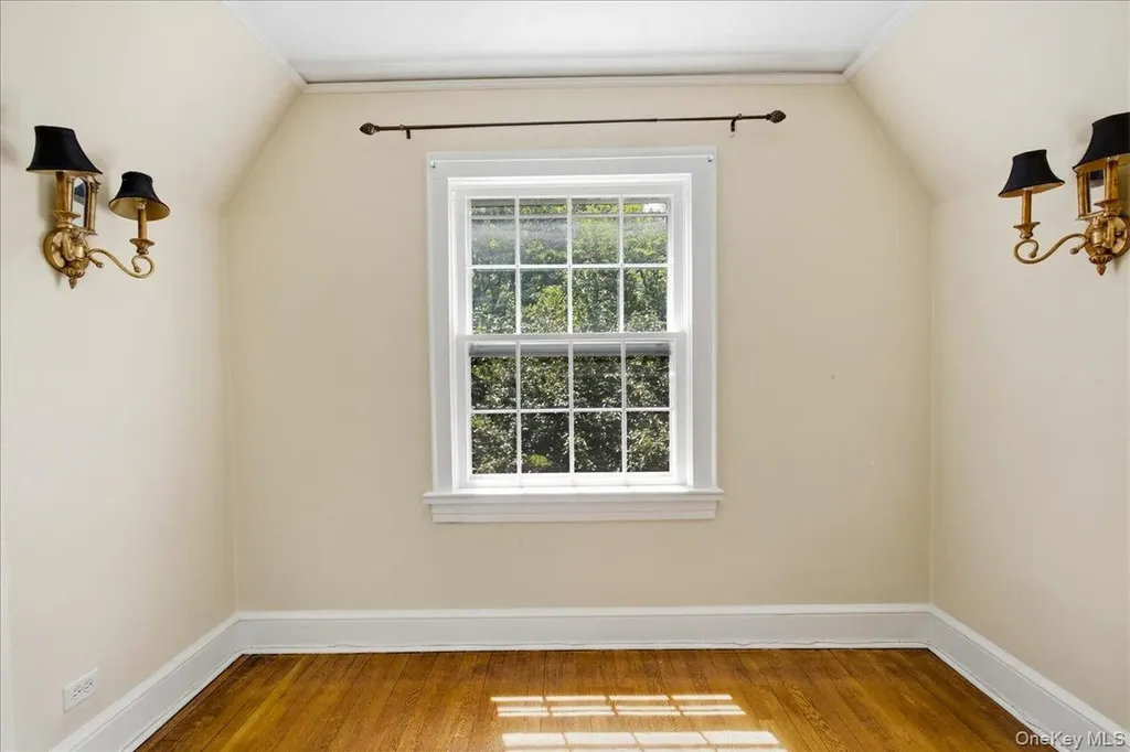 57 Ashton Road Yonkers NY 10705
