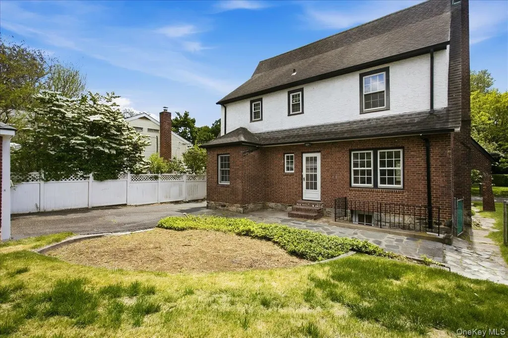 57 Ashton Road Yonkers NY 10705