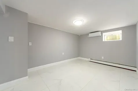 119-20 193rd Street Saint Albans NY 11412