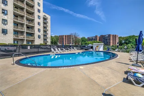 666 Pelham Road New Rochelle NY 10805