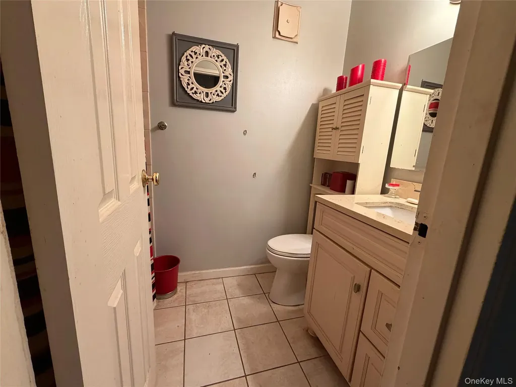 42 Richmond Boulevard Ronkonkoma NY 11779