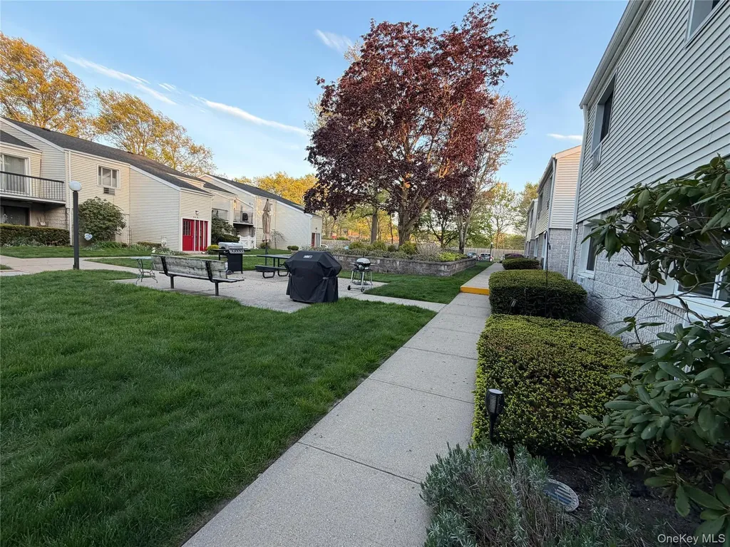 42 Richmond Boulevard Ronkonkoma NY 11779