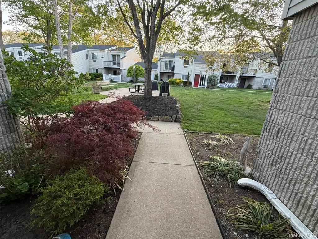 42 Richmond Boulevard Ronkonkoma NY 11779