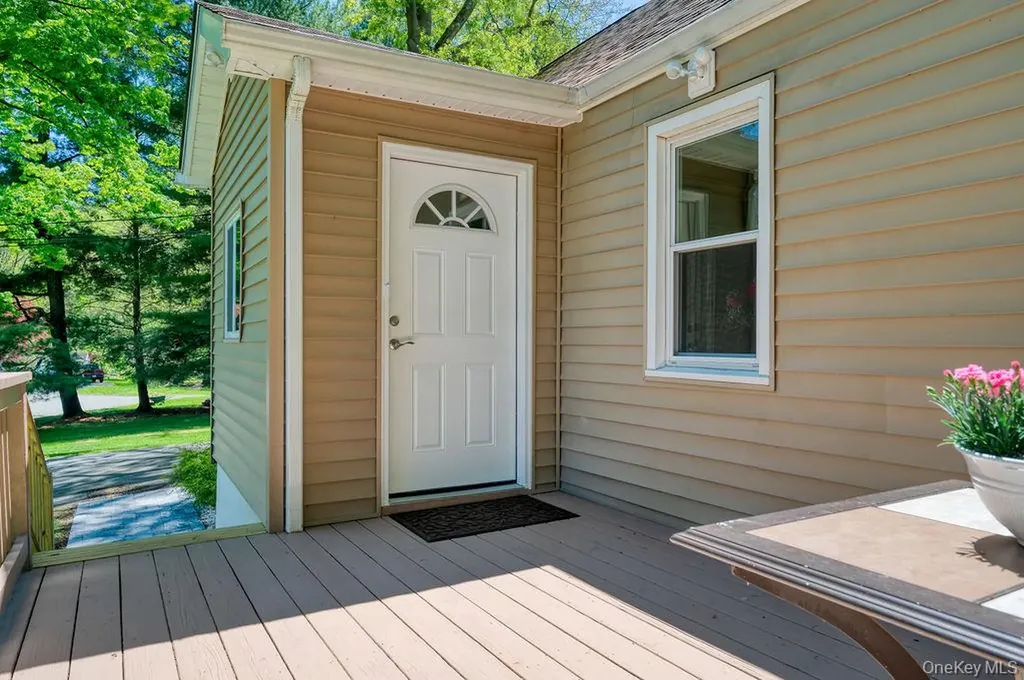 6 Winterberry Road Beacon NY 12508
