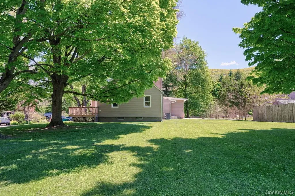 6 Winterberry Road Beacon NY 12508