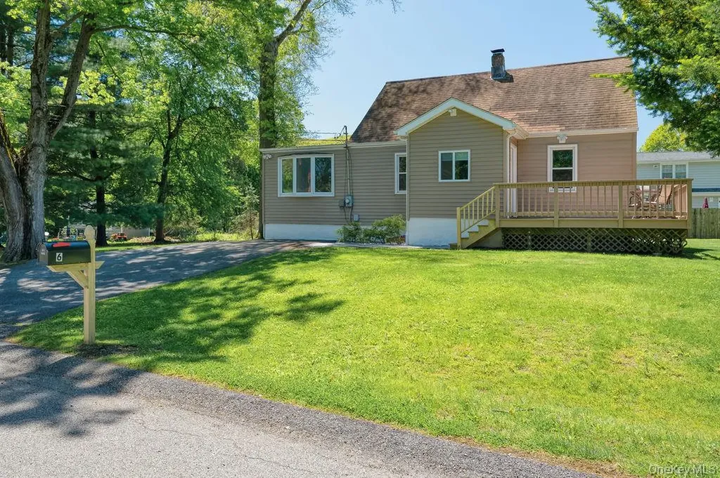 6 Winterberry Road Beacon NY 12508