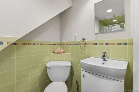 6 Winterberry Road Beacon NY 12508