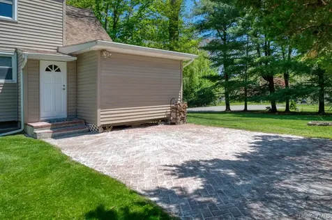 6 Winterberry Road Beacon NY 12508