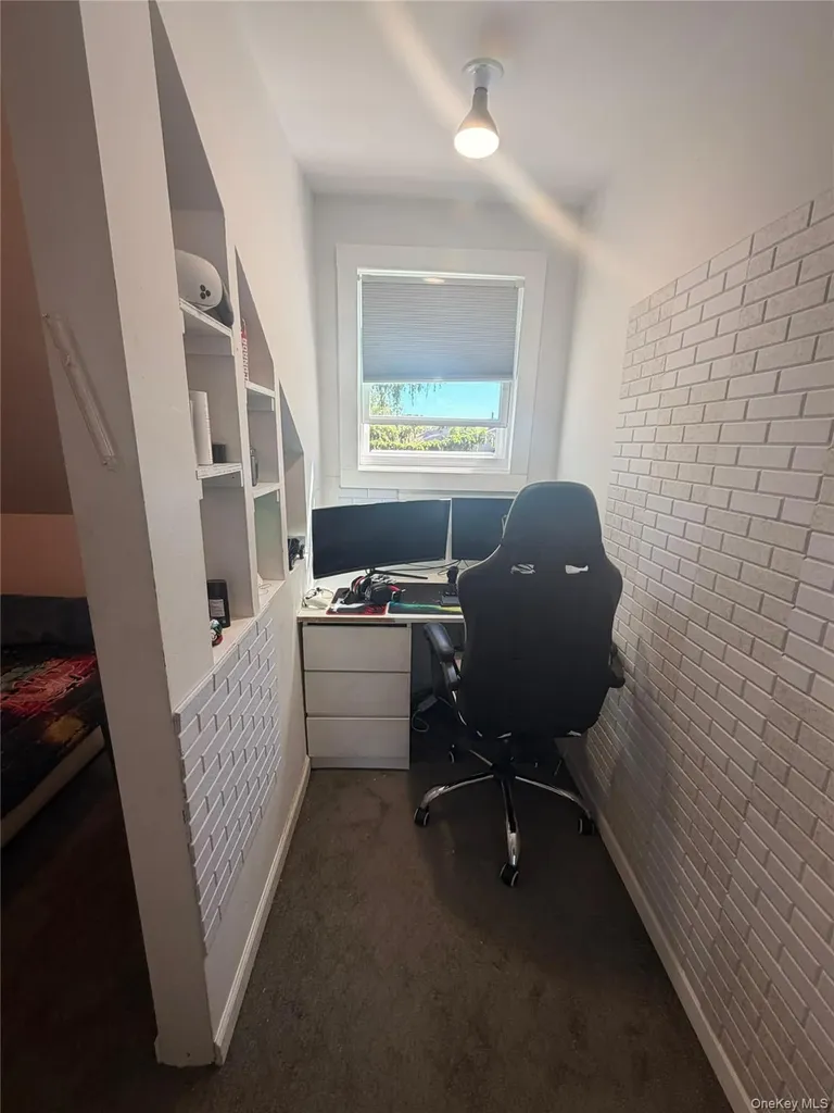 30 Johnson Place Woodmere NY 11598
