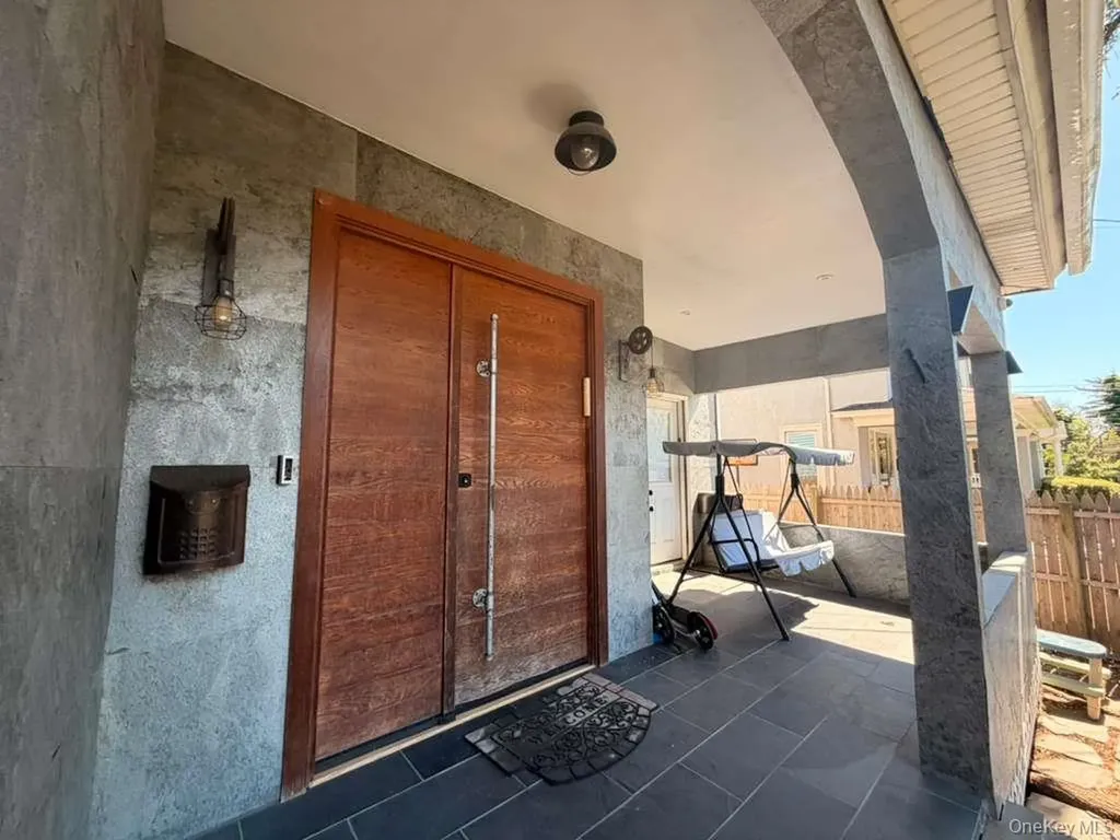 30 Johnson Place Woodmere NY 11598