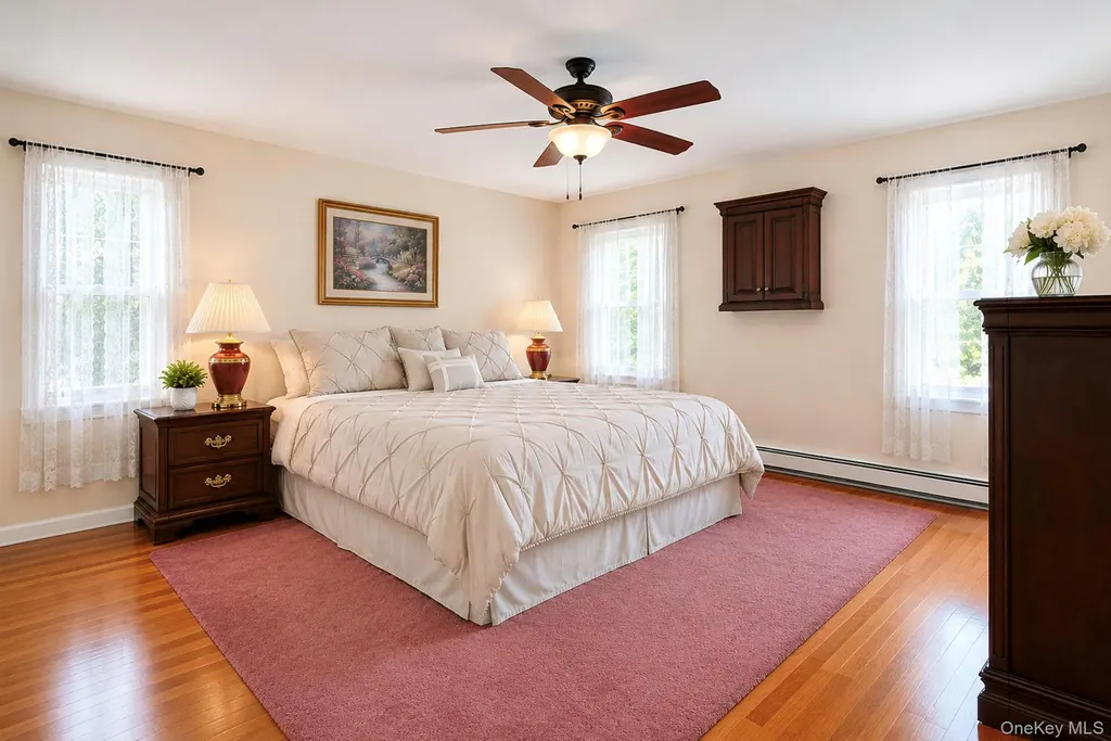 28 Manchester Boulevard Wheatley Heights NY 11798