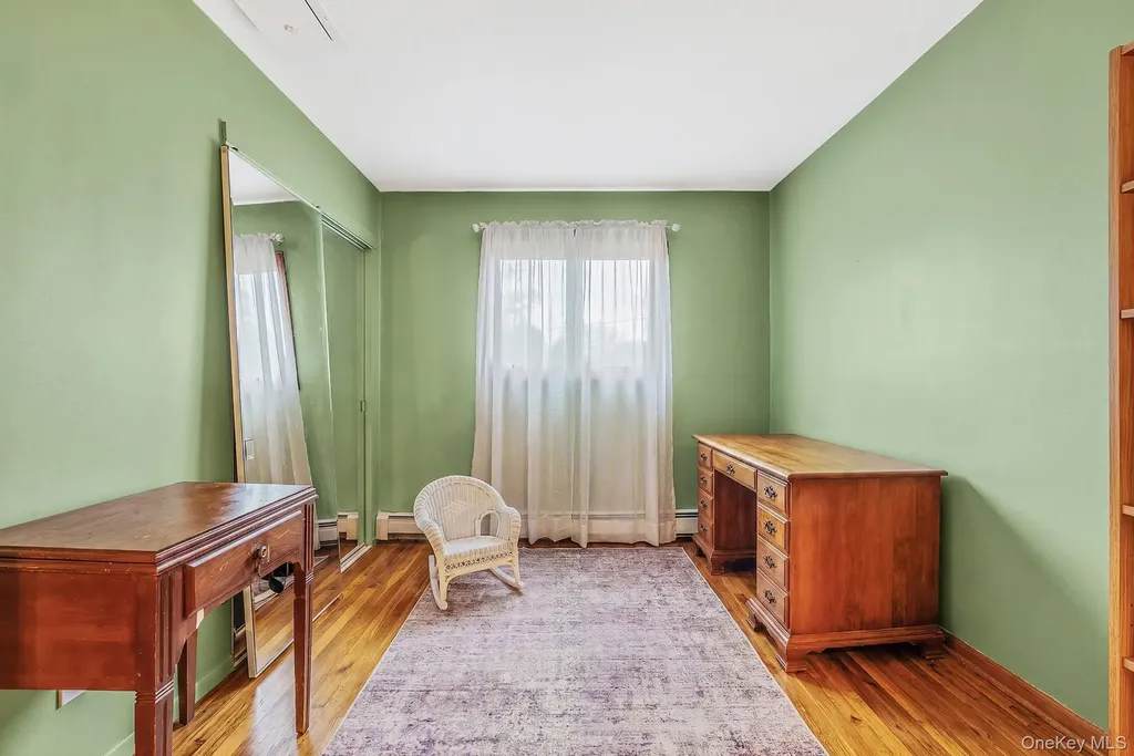 28 Manchester Boulevard Wheatley Heights NY 11798