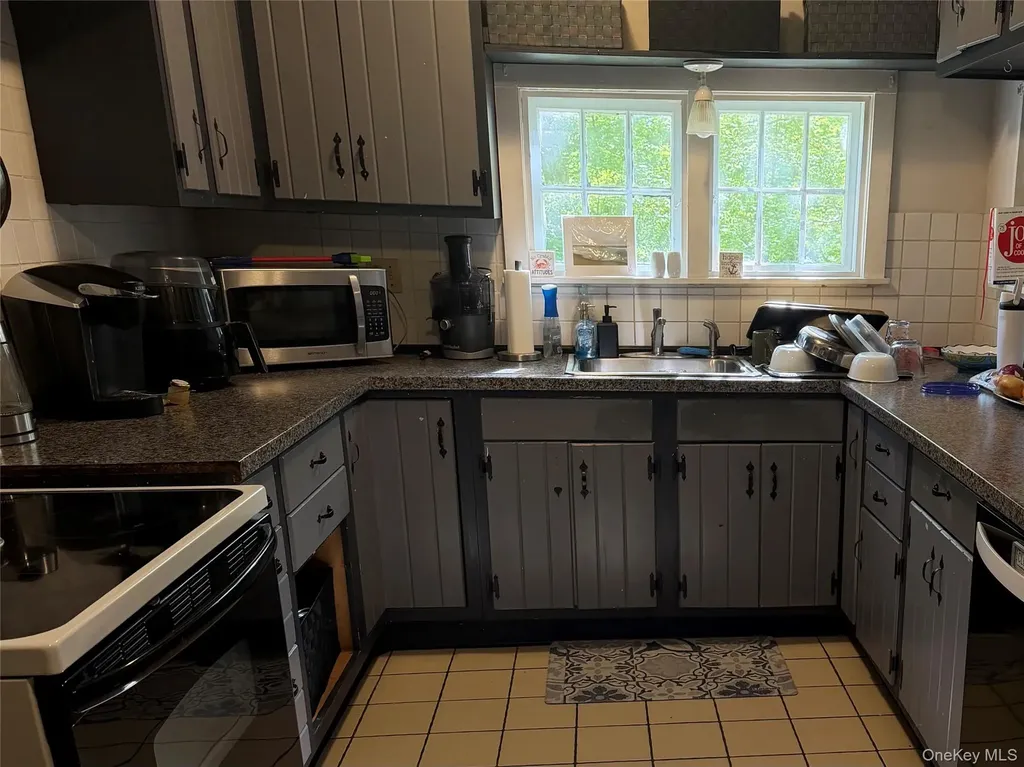 450 Haviland Drive Patterson NY 12563