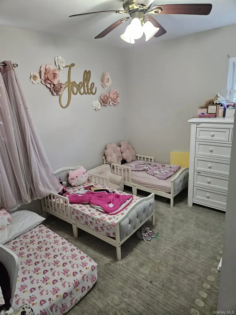 127 Berkeley Avenue Selden NY 11784