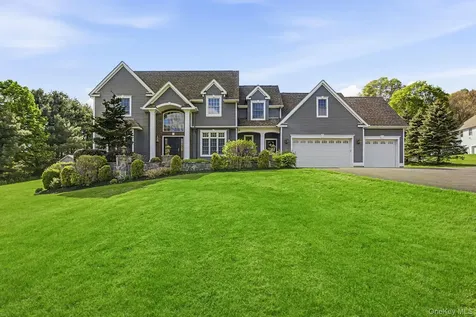 43 Buck Drive Poughquag NY 12570