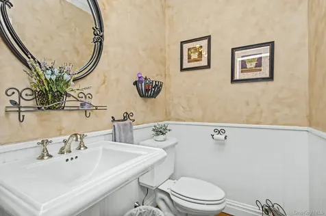 43 Buck Drive Poughquag NY 12570