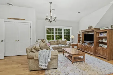 43 Buck Drive Poughquag NY 12570