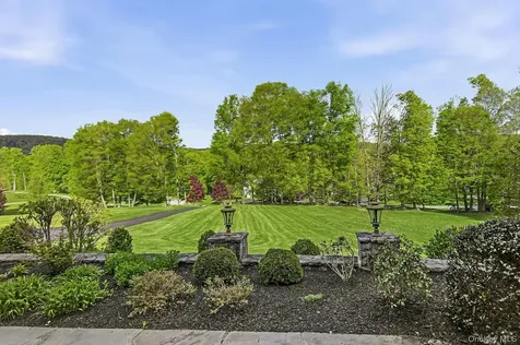 43 Buck Drive Poughquag NY 12570