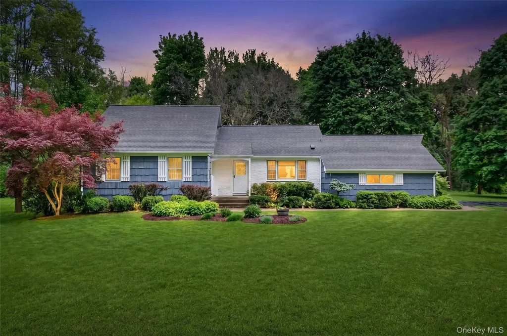 21 Saddle Ridge Drive Hopewell Junction NY 12533