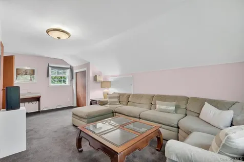 21 Saddle Ridge Drive Hopewell Junction NY 12533