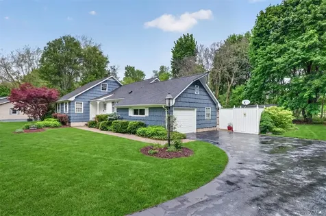 21 Saddle Ridge Drive Hopewell Junction NY 12533