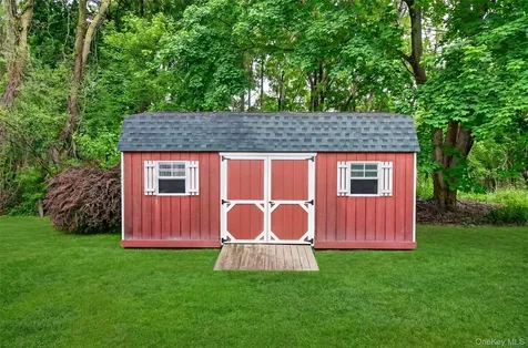 21 Saddle Ridge Drive Hopewell Junction NY 12533