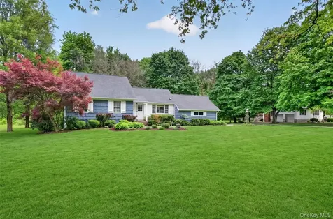 21 Saddle Ridge Drive Hopewell Junction NY 12533