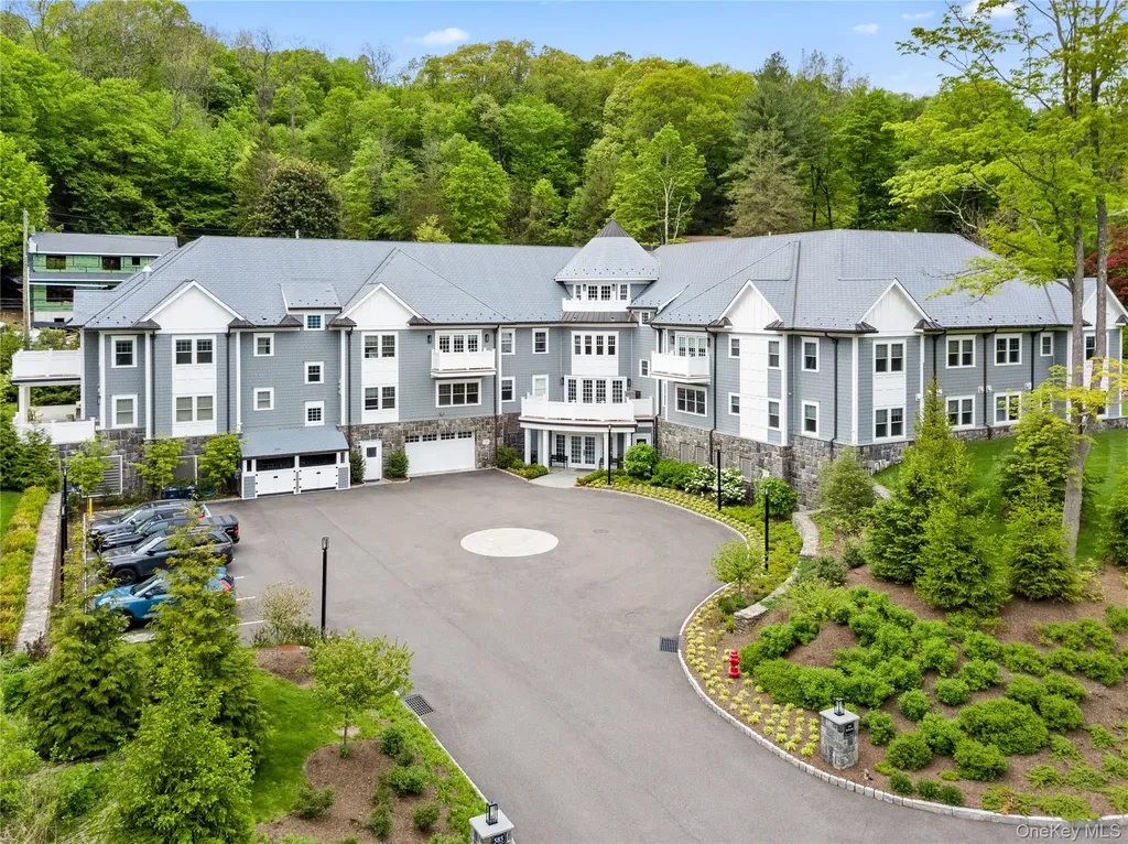 585 Main Street Armonk NY 10504