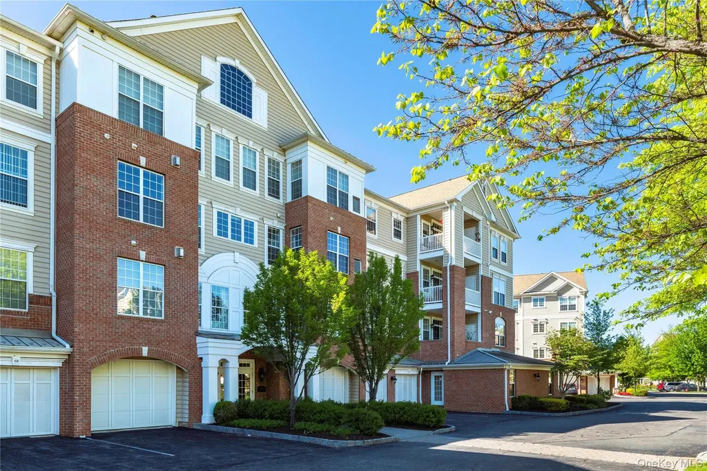 326 Regency Drive Fishkill NY 12524