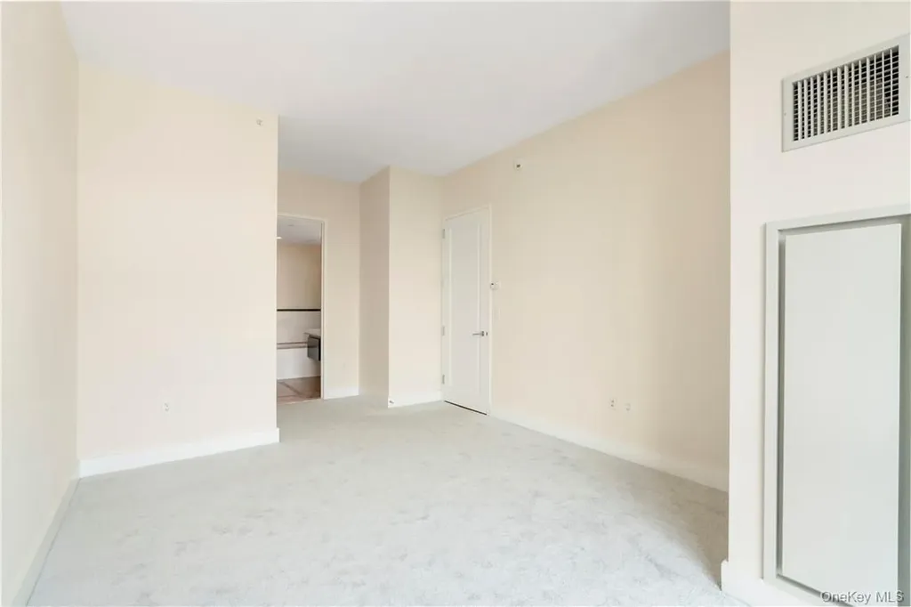 175 Huguenot Street New Rochelle NY 10801