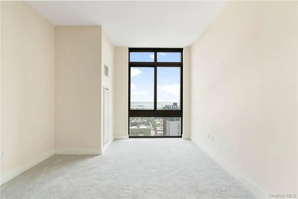 175 Huguenot Street New Rochelle NY 10801