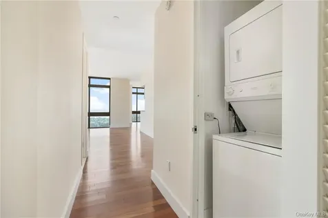 175 Huguenot Street New Rochelle NY 10801