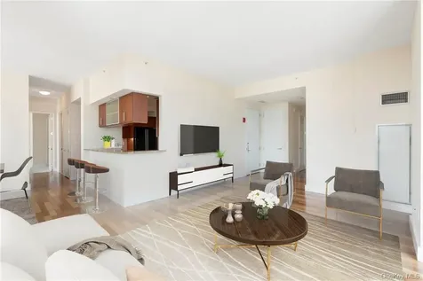 175 Huguenot Street New Rochelle NY 10801