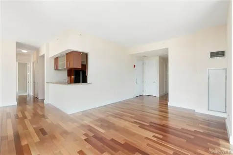175 Huguenot Street New Rochelle NY 10801