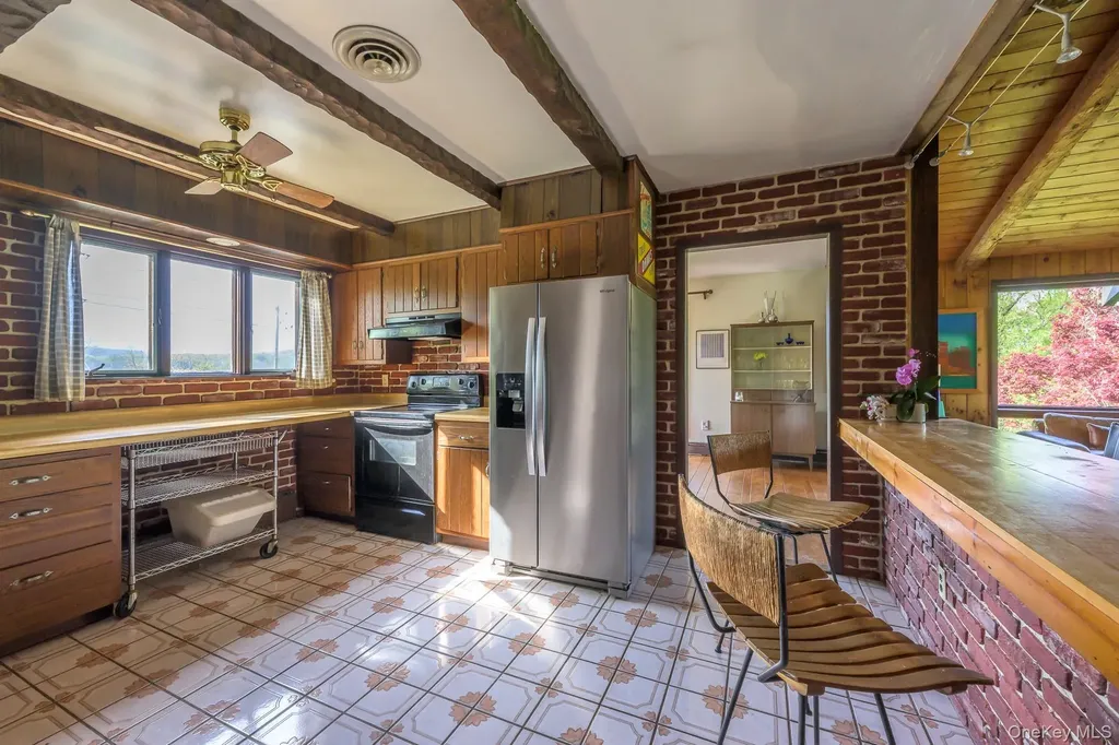 29 Edgemere Hill Road Catskill NY 12414