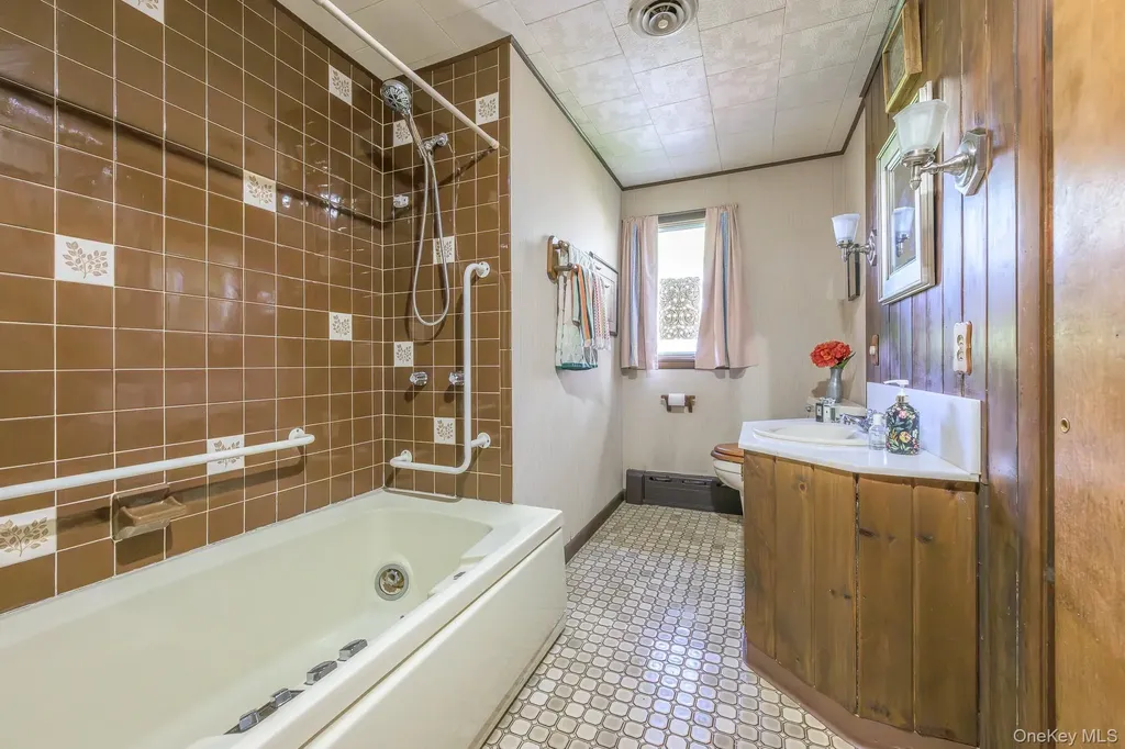 29 Edgemere Hill Road Catskill NY 12414