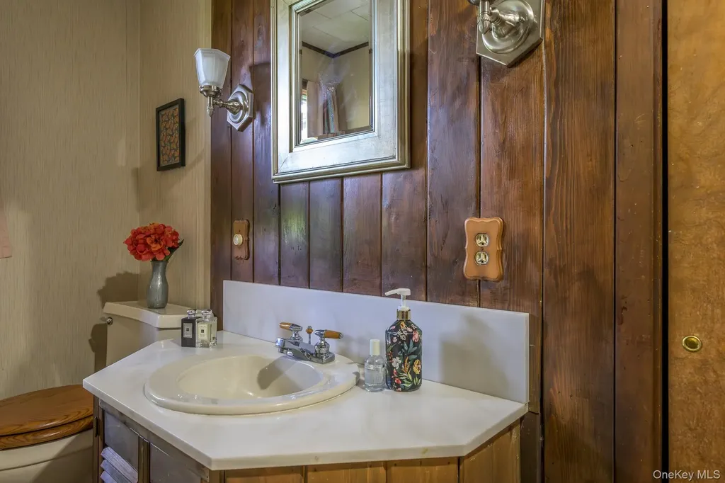 29 Edgemere Hill Road Catskill NY 12414