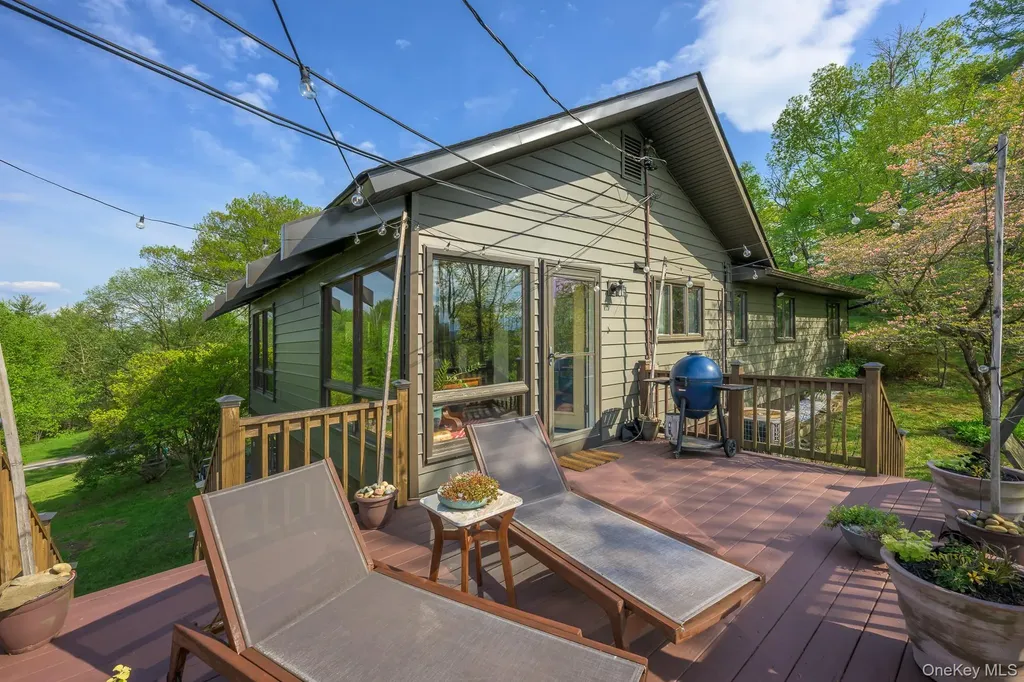 29 Edgemere Hill Road Catskill NY 12414
