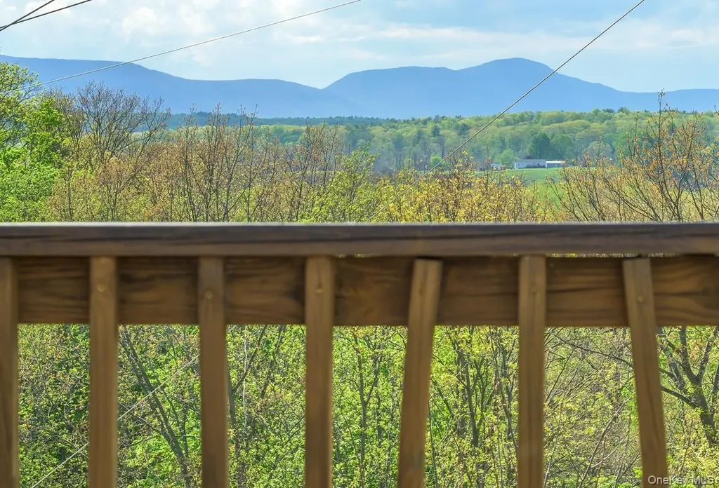 29 Edgemere Hill Road Catskill NY 12414