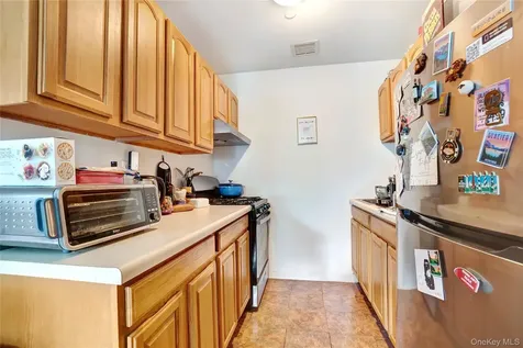 213 Johnson Avenue Brooklyn NY 11206