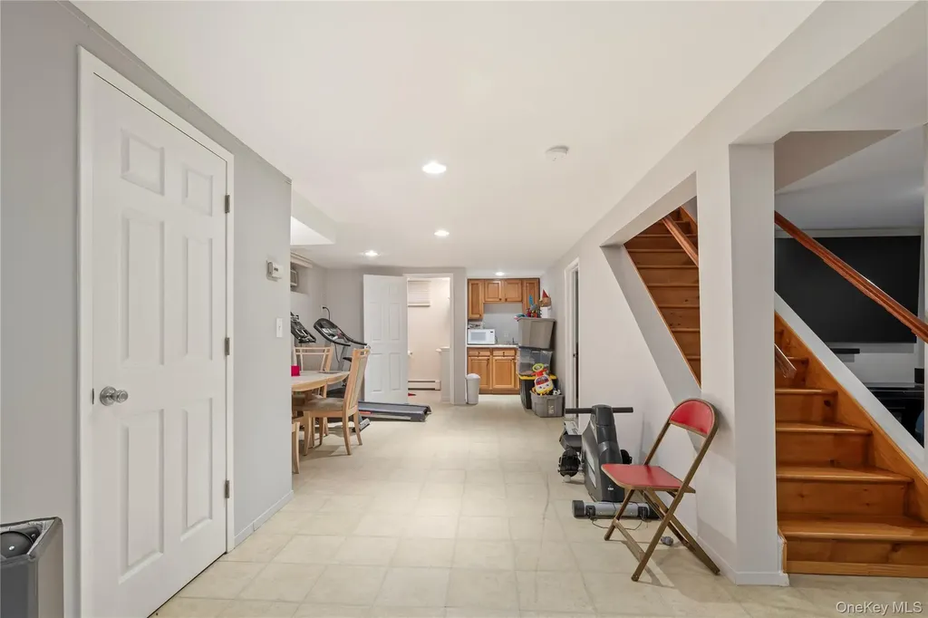 120 Pheasant Circle Brentwood NY 11717