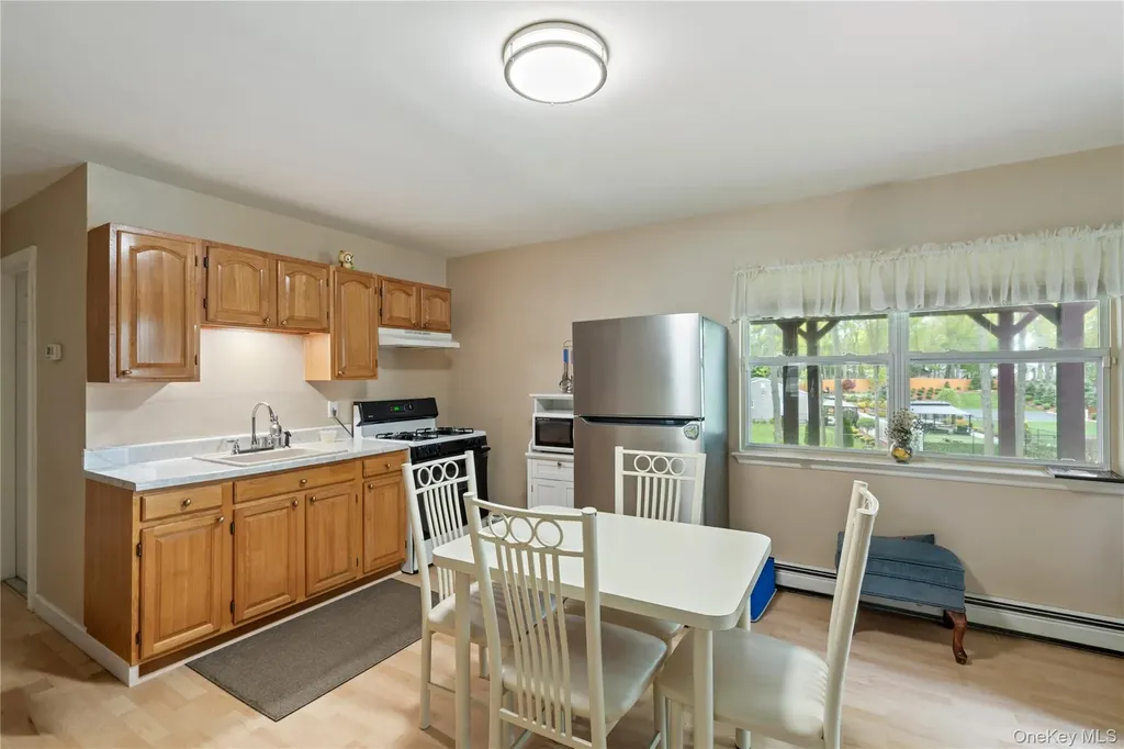 120 Pheasant Circle Brentwood NY 11717