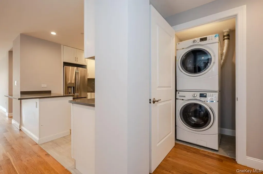 661 W Broadway Long Beach NY 11561