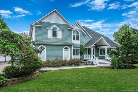 6 Robert Court Center Moriches NY 11934