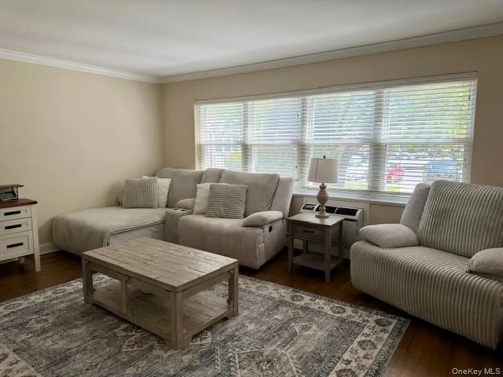 143 Farber Drive West Babylon NY 11704